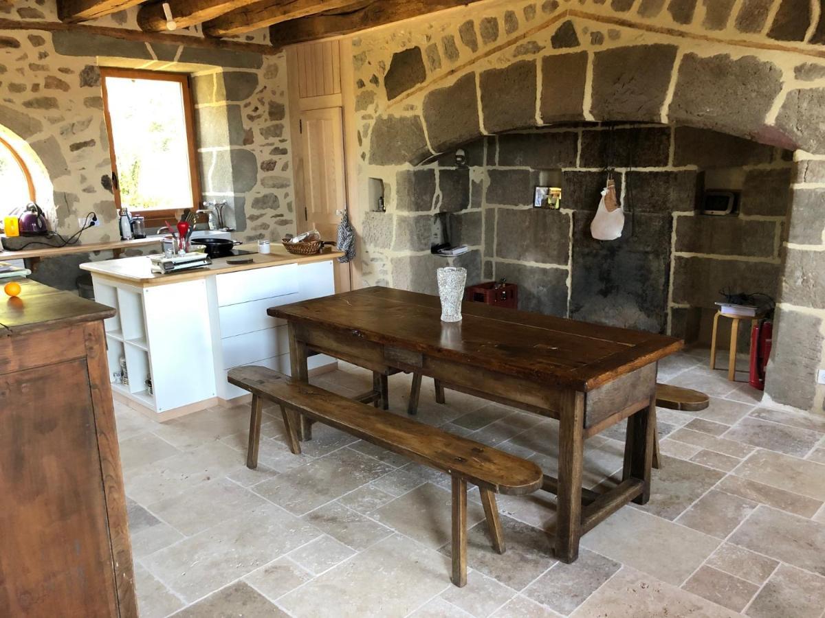 Maison Typique Auvergnate, Piscine Et Four A Pain Saint-Christophe-Les-Gorges Exterior foto